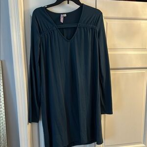 Alya Green Pleated Long Sleeve V-Neck Dress
